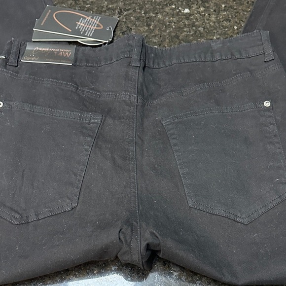 Copperflash Pants Women's Size 14W Chic Black Straight Leg Highrise Ankle Skinny - Picture 7 of 7